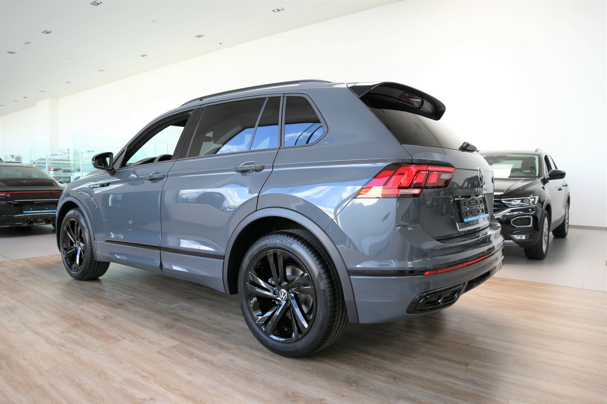 Nardo grey tiguan