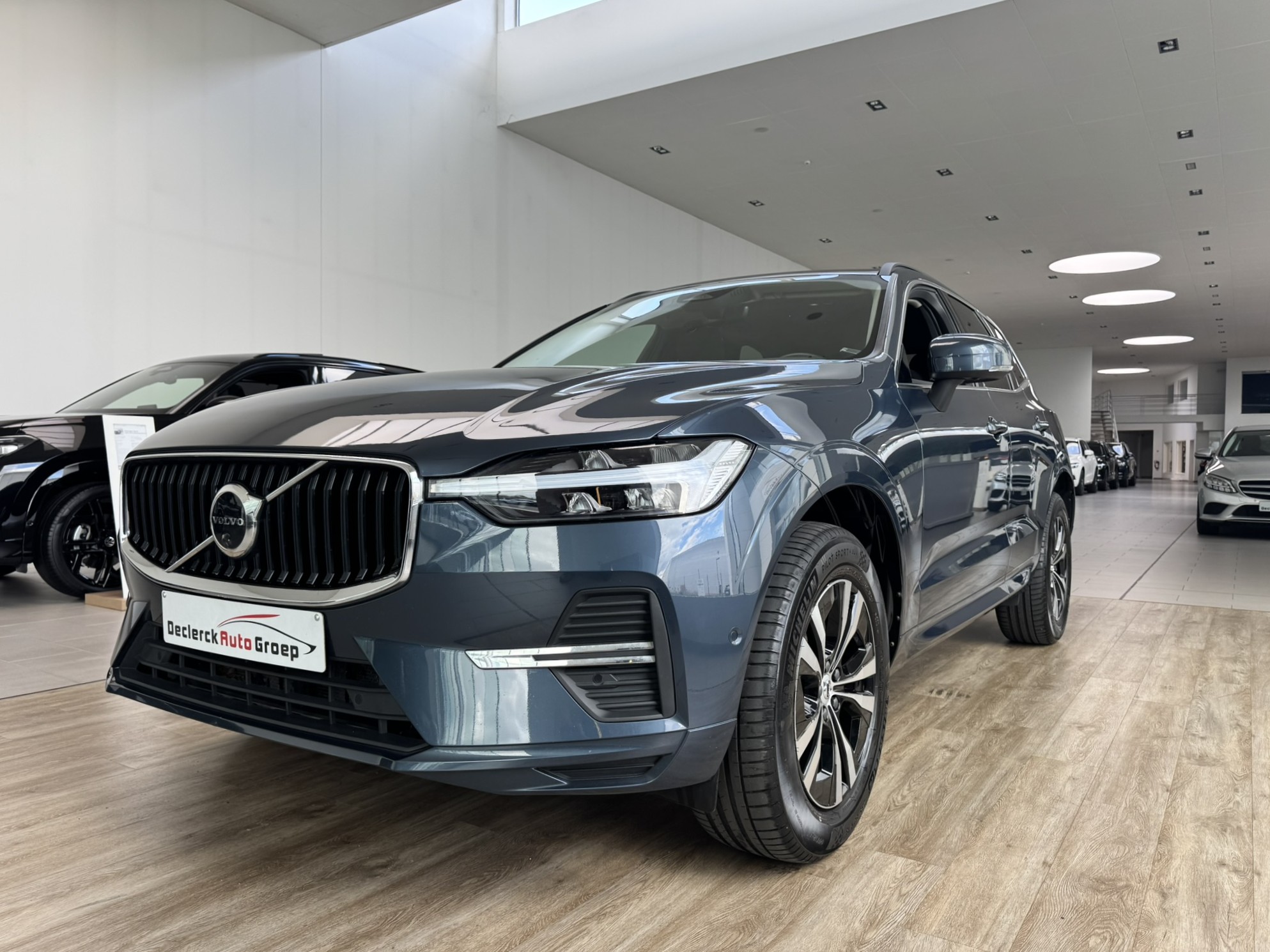 Volvo XC60 B4, foto 1